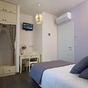 Mano Bed & Breakfast